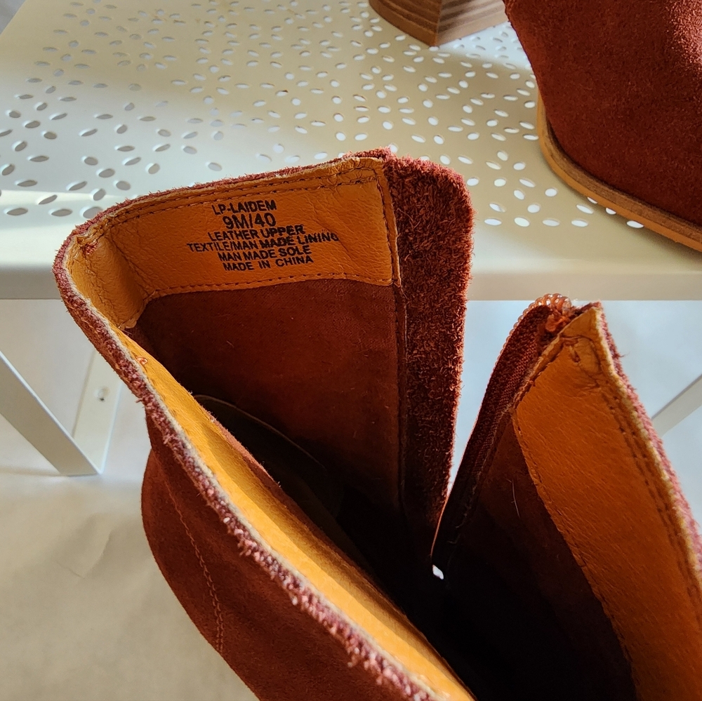 Lucky Brand Burgundy Brown Suede Zip-up Ankle Boots Sz 9 - Picture 4 of 13
